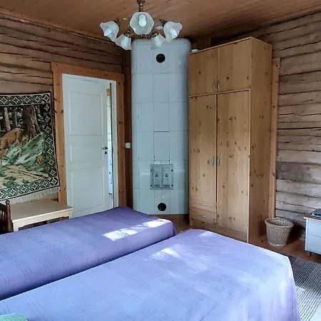 Kissankello, Nostalginen Rauhoittava Huoneisto Ruokola